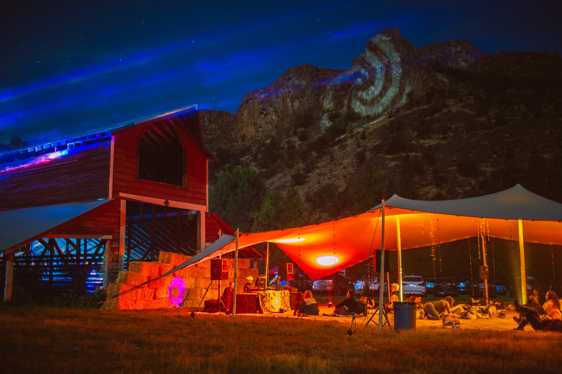 Canyon Vibration 2022 - Barn stage under the stars - photo by Drew Cornwall