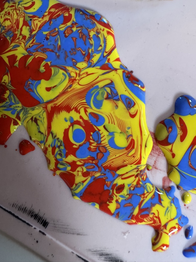 Acrylic Paint Pour - Runoff cells off the edge