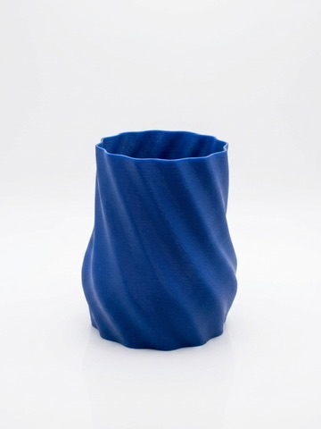 Twisted Vase-Mode Prints - Tall faceted vase, twist catching the light